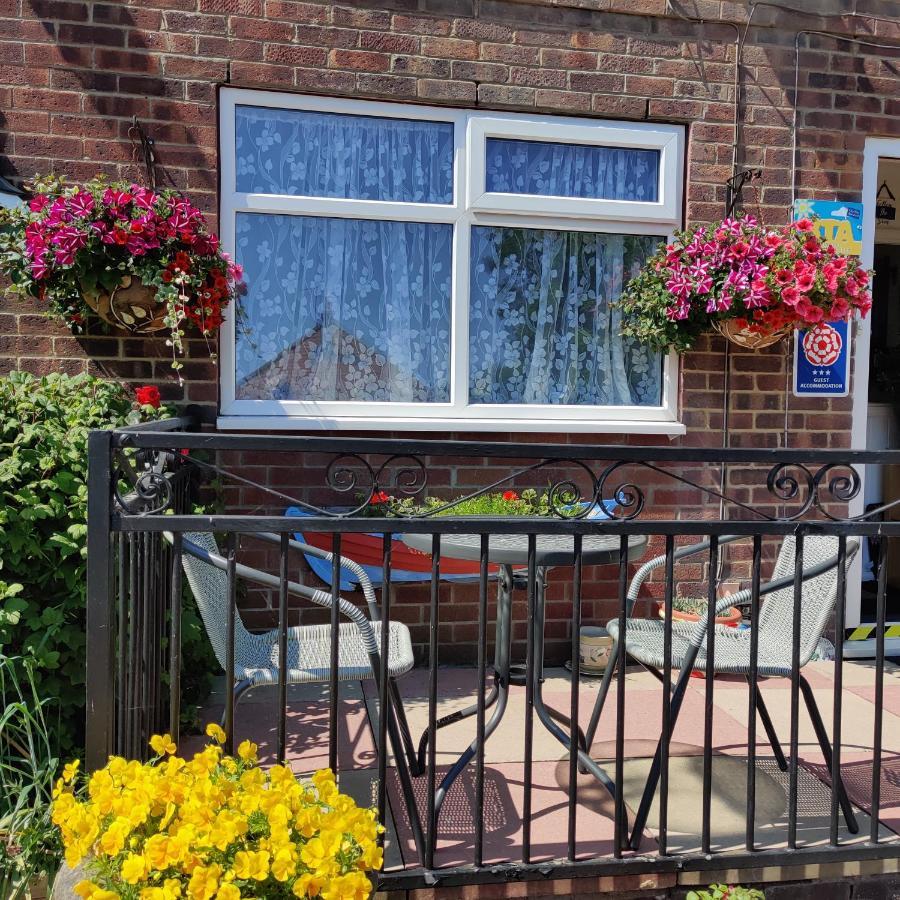 Cameron Court B&B Flamborough Bagian luar foto