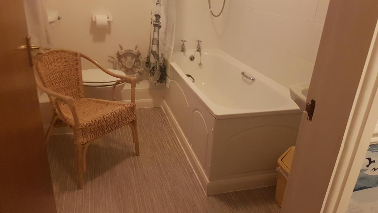 Cameron Court B&B Flamborough Bagian luar foto